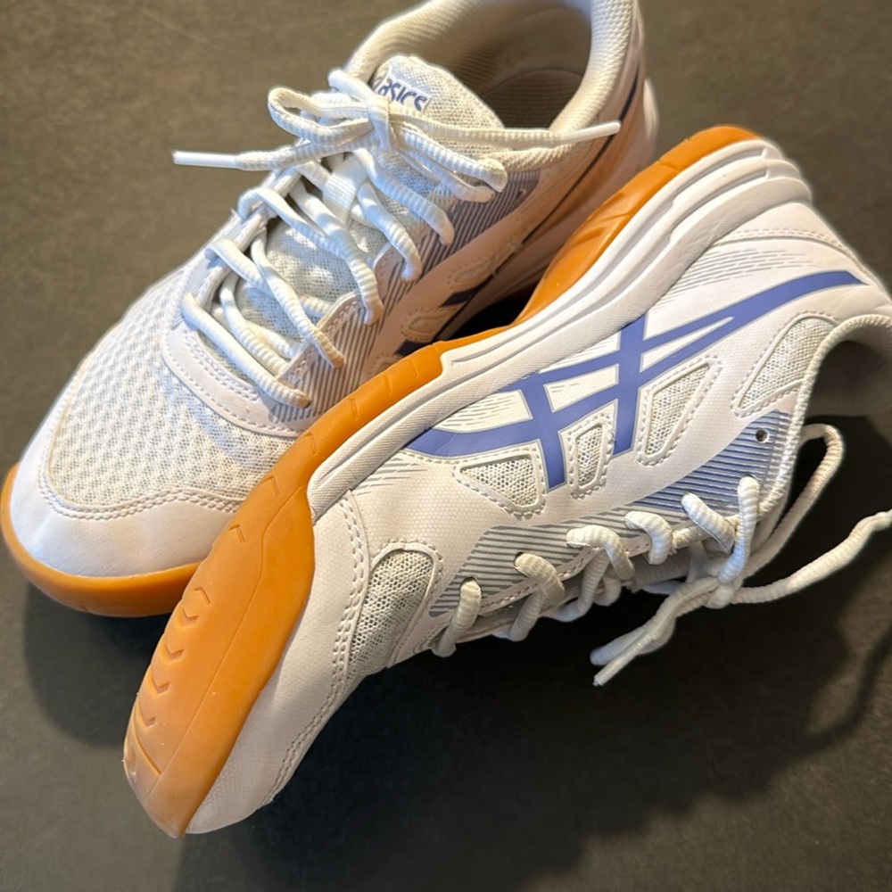 Asics Upcourt 5 White Blue Volleyball Shoes Size 9 EU 40.5 VGUC